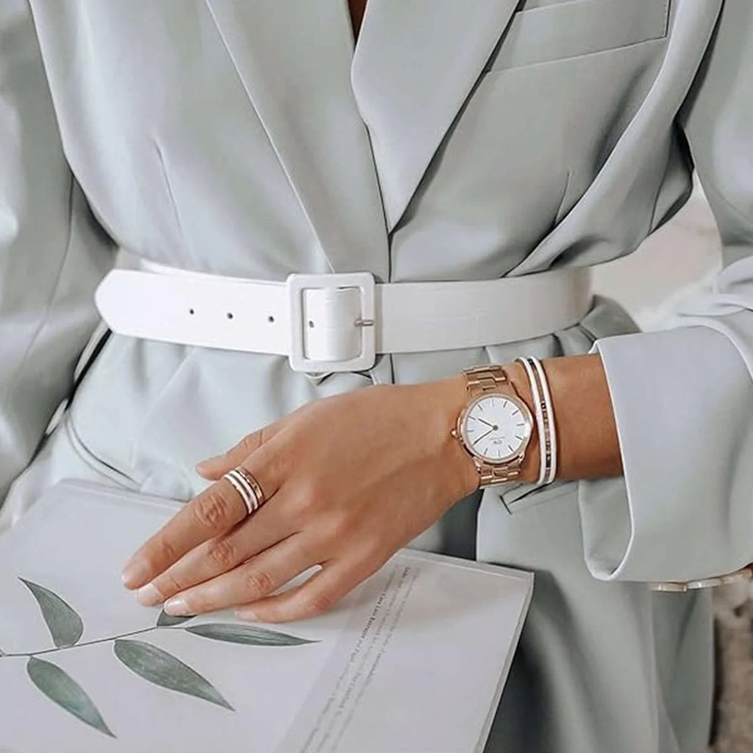 Iconic Unisex Quartz White Dial Analog Stainless Steel Watch DW00100209K - Image 6