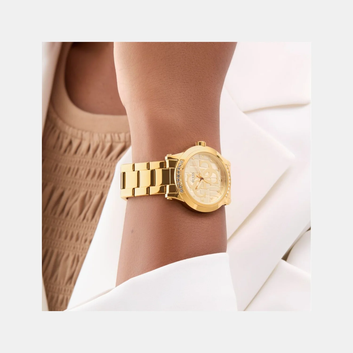 Annette Women Quartz Champagne Dial Analog Stainless Steel Watch GW0861L2 - Image 10