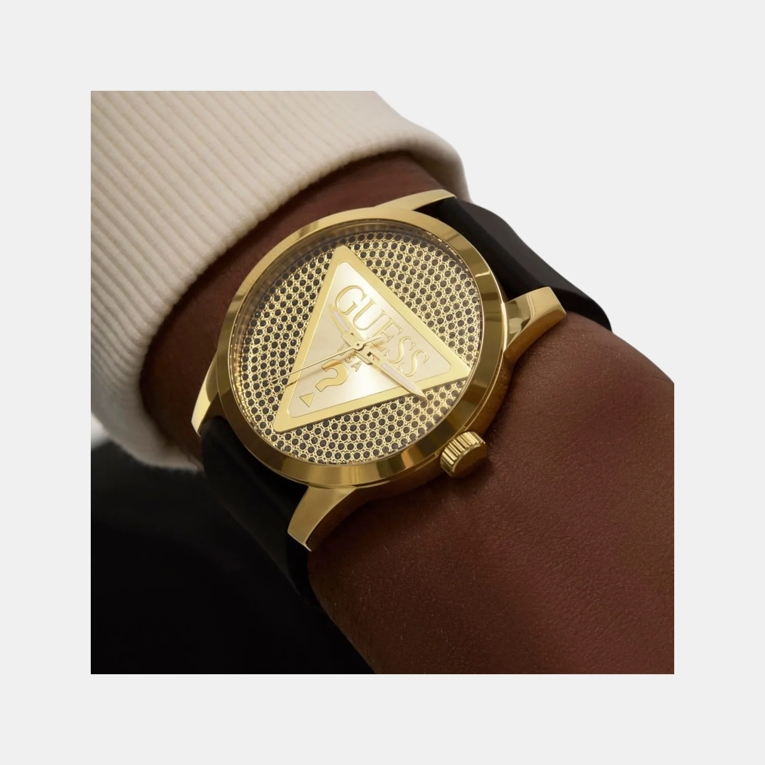 Badge Men Quartz Black Dial Analog Silicone Watch GW0916G1 - Image 5