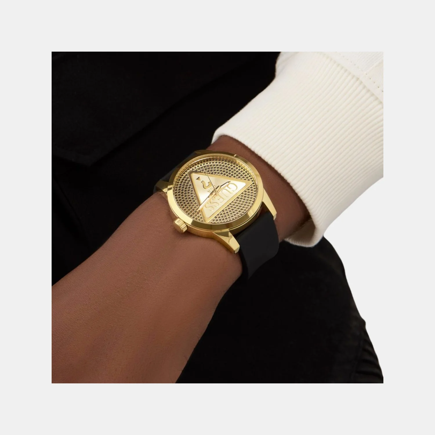 Badge Men Quartz Black Dial Analog Silicone Watch GW0916G1 - Image 6