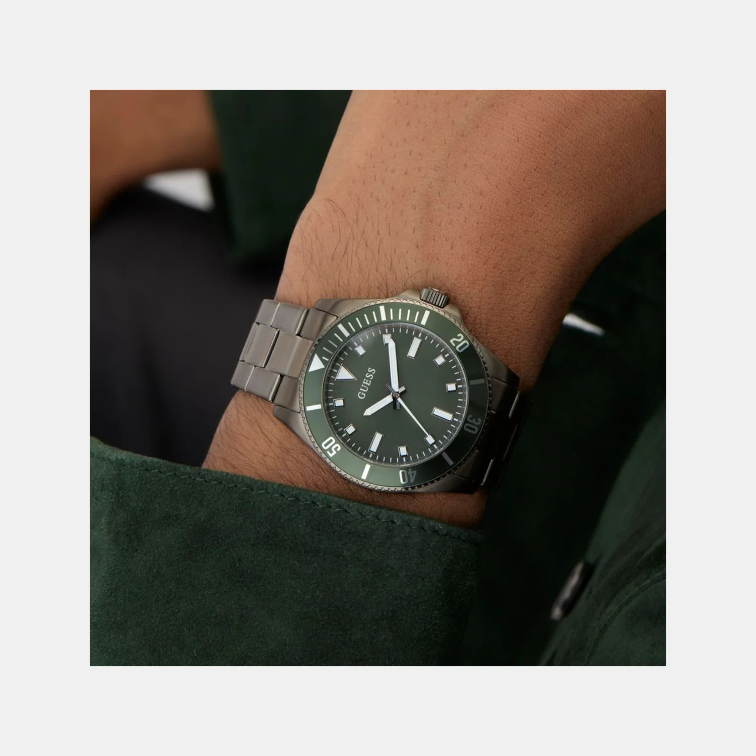 Cliff Men Quartz Green Dial Analog Stainless Steel Watch GW0968G3 - Image 7