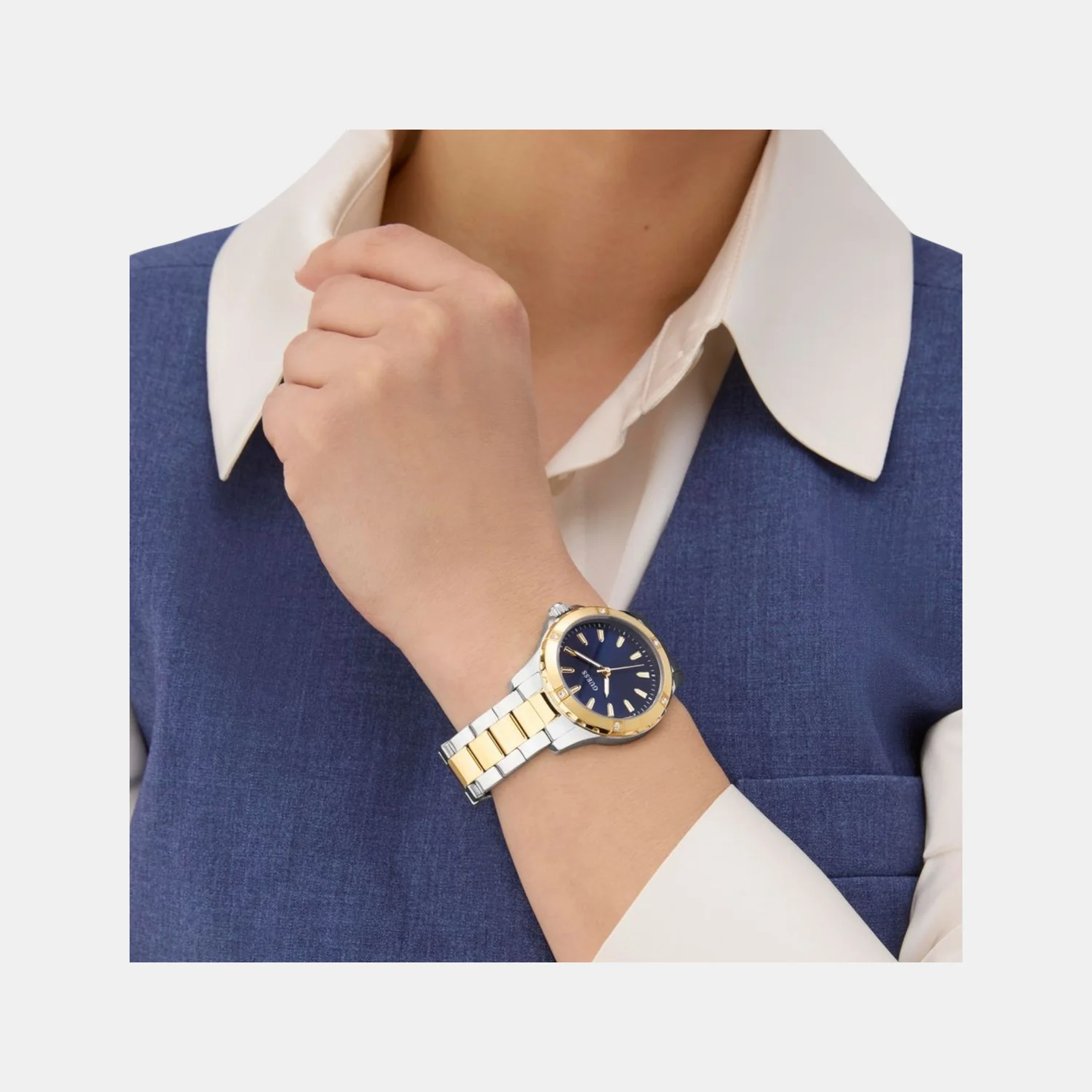 Mist Women Quartz Blue Dial Analog Stainless Steel Watch GW0948L3 - Image 5