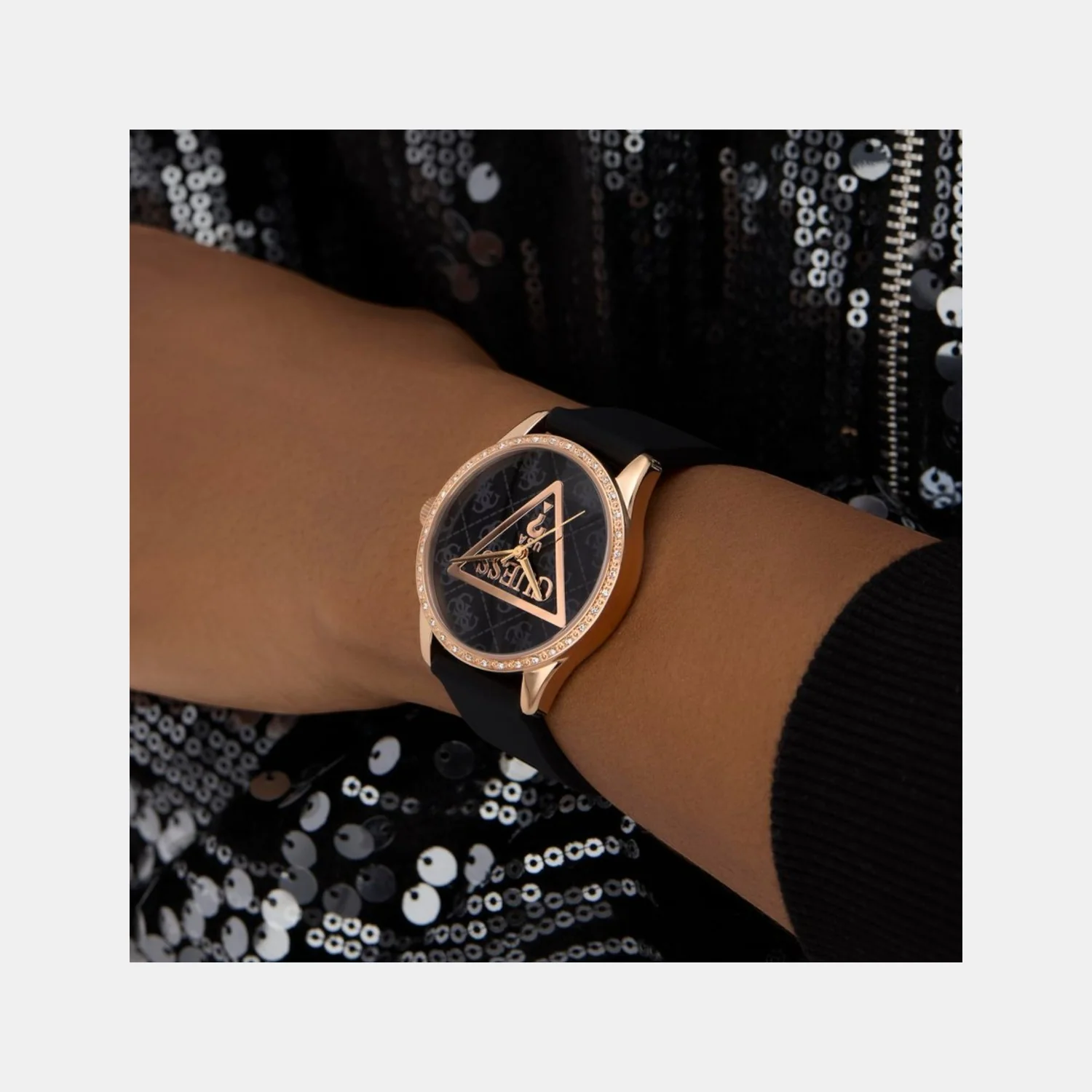 Roxy Women Quartz Black Dial Analog Silicone Watch GW0942L3 - Image 3