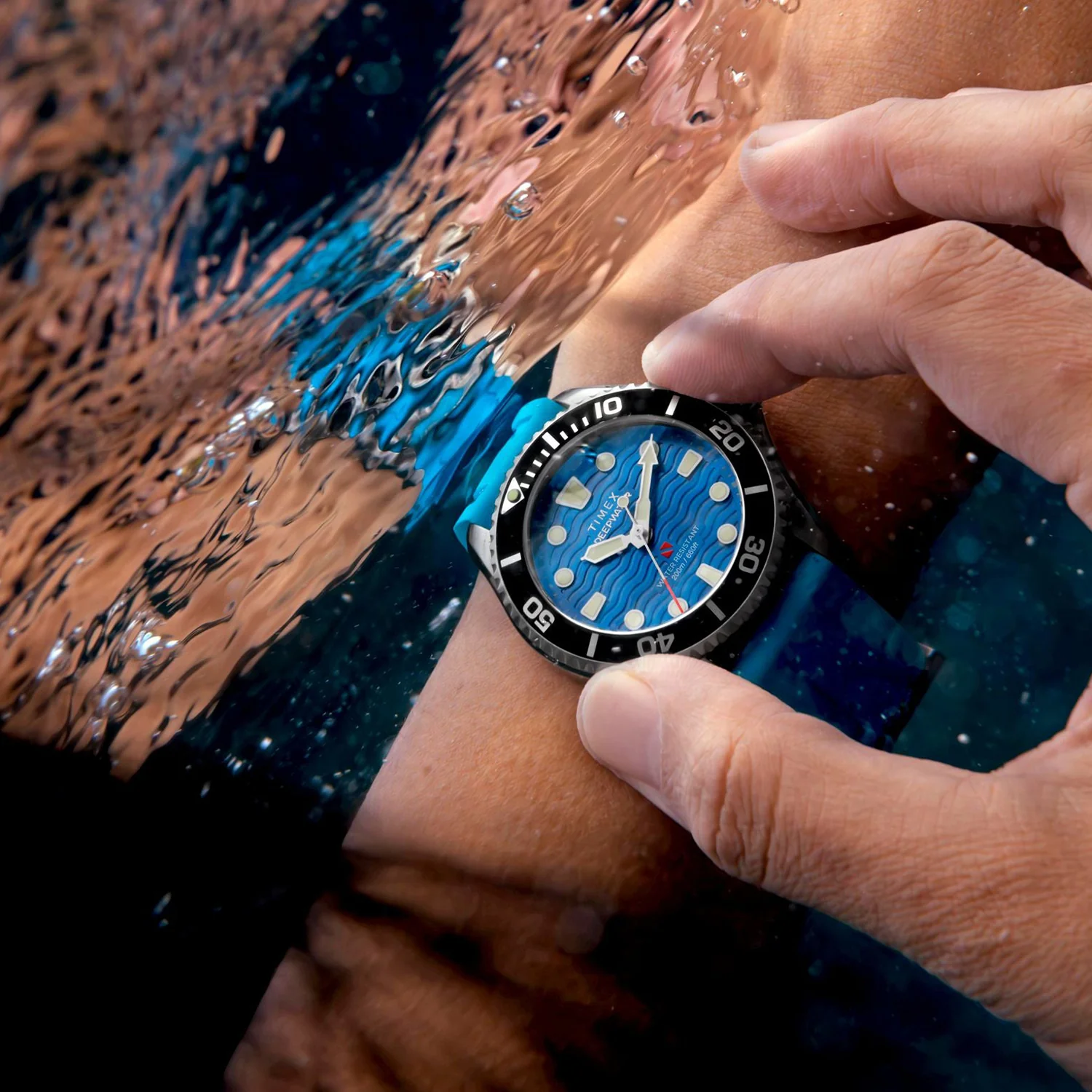 Deepwater Unisex Quartz Blue Dial Analog Rubber Watch TW2Y40400UJ - Image 4