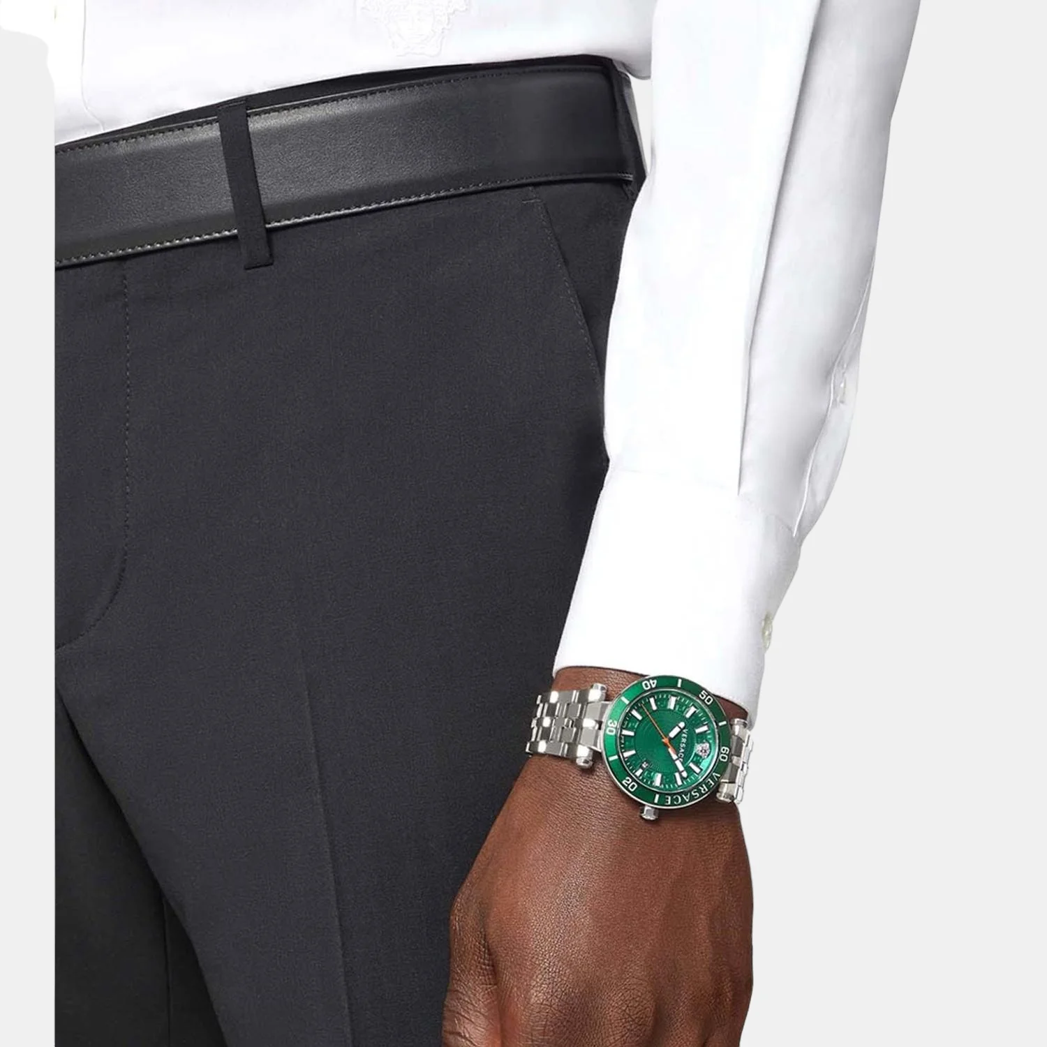 Men Quartz Black Dial Analog Leather Watch VEZ300421 - Image 4